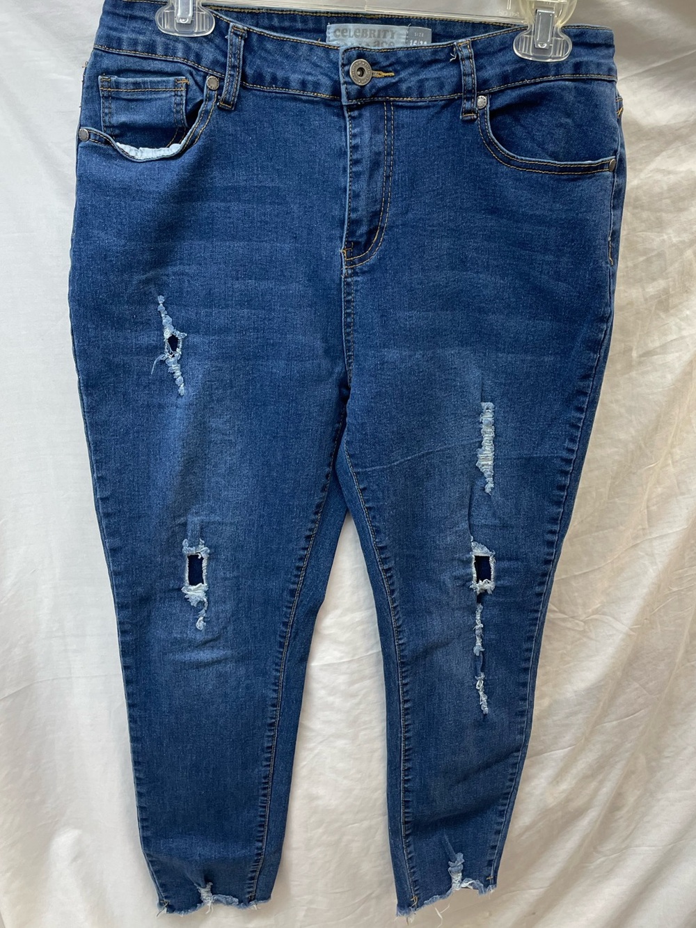 Celebrity Pink Women’s Dark Blue Ripped/frayed/fadedSkinny Jeans sz 15/32